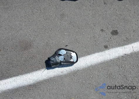 2011 Ford Crown Victoria Police Interceptor z USA, uszkodzony, nr VIN 2FABP7BV0BX155924